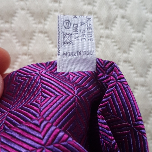 Authentic ESCADA silk tie - Picture 4 of 5